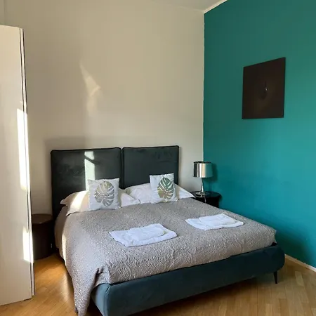 Aura Duomo Apartment Milan